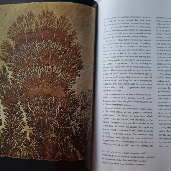 The Mineral Kingdom Book By Paul Desautels - Picture 6 of 6